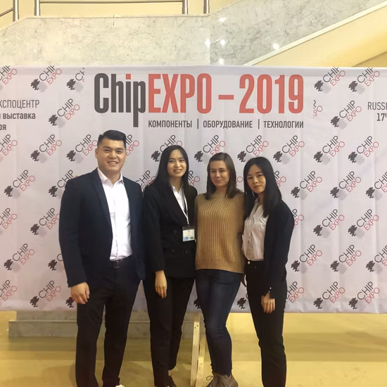 Ucc27211dr Circuits intégrés (CI) Pilotes de porte de gestion de l'alimentation (PMIC) Soic-8